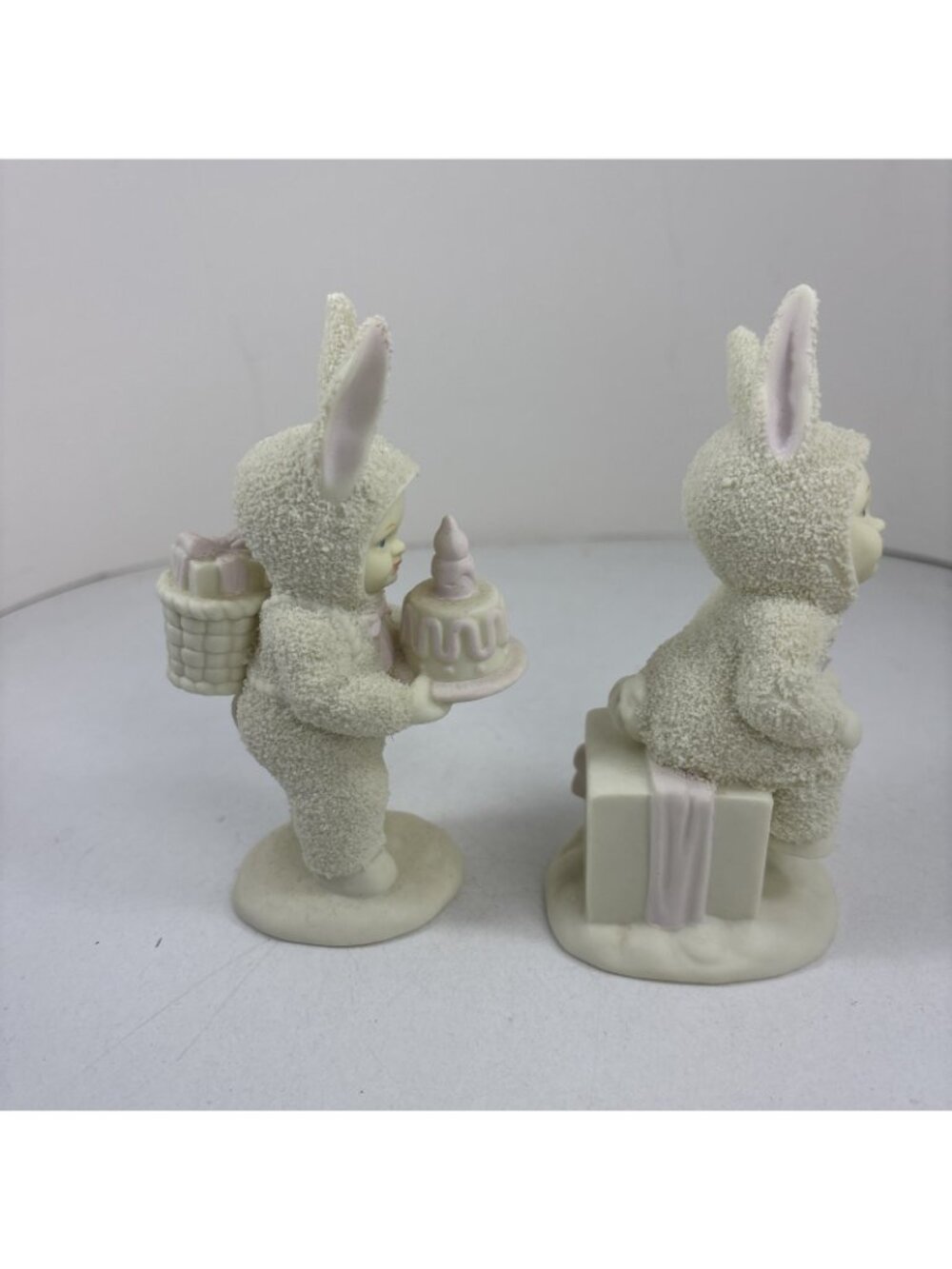 Dept 56 Springtime Stories Of The Snowbunnies Happy Birthday To You - Picture 4 of 6